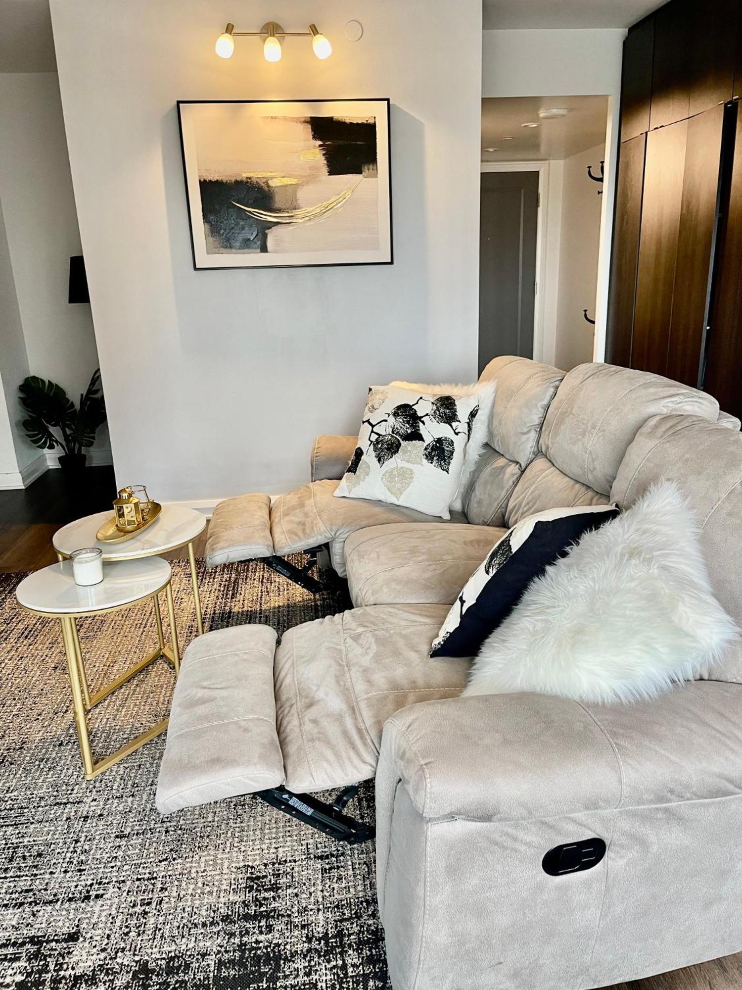 Luxury 2-Bedroom Apartment In Yorkville With The Best City View In Downtown Toronto Exterior foto